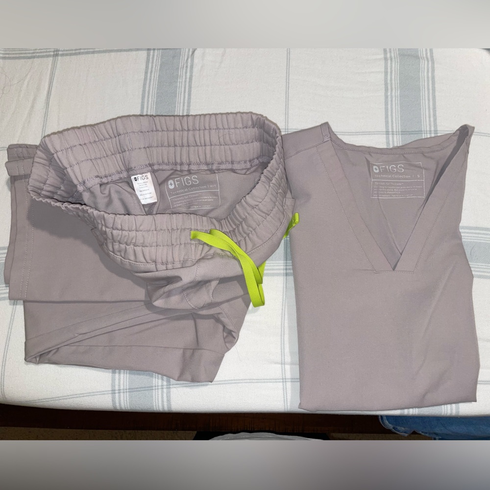 Figs SET: Casma scrub top small & Zamora high waisted Medium Tall, Color Slate